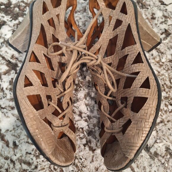 GENTLE SOULS  Leather SANDALS size 7M - Picture 10 of 14